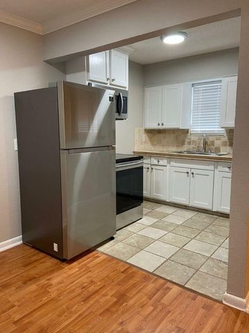 405 Hawthorne Street 21, Houston, TX 77006