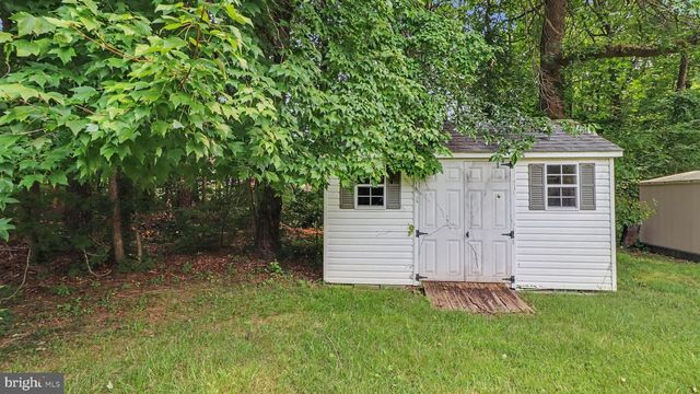 8604 CORY DR, Bowie, MD 20720