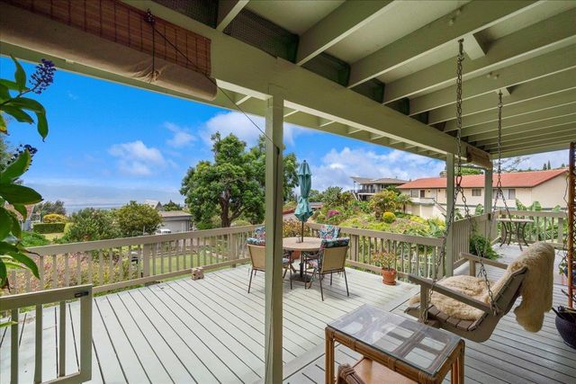 35 Kau St, Kula, HI 96790