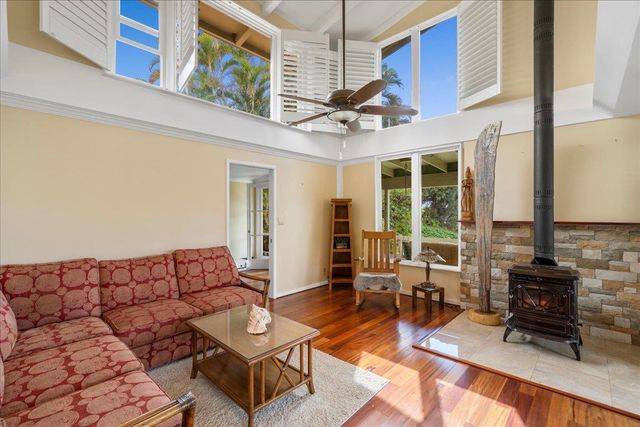 35 Kau St, Kula, HI 96790