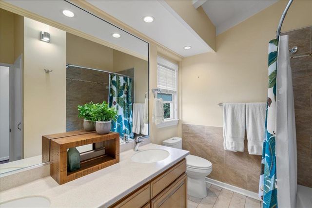 35 Kau St, Kula, HI 96790