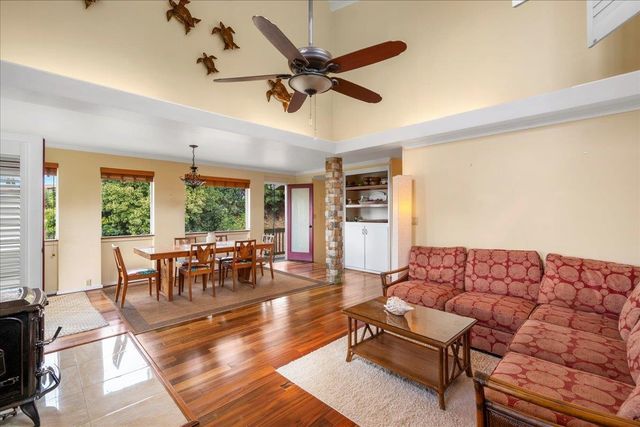 35 Kau St, Kula, HI 96790