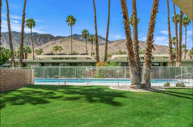 1575 Toledo Circle, Palm Springs, CA 92264