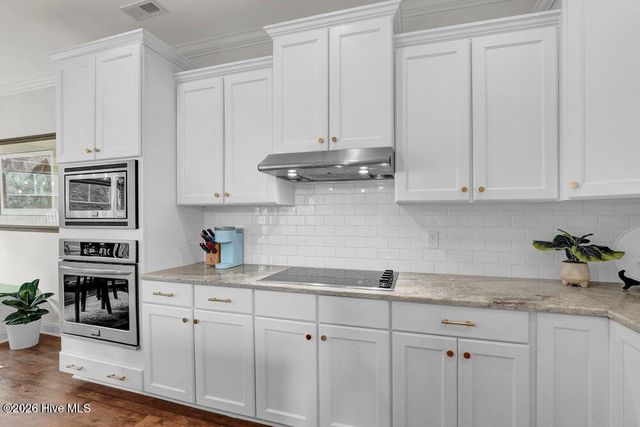 75 Fletcher Lane, Hampstead, NC 28443