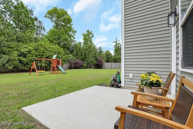 75 Fletcher Lane, Hampstead, NC 28443