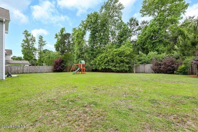 75 Fletcher Lane, Hampstead, NC 28443