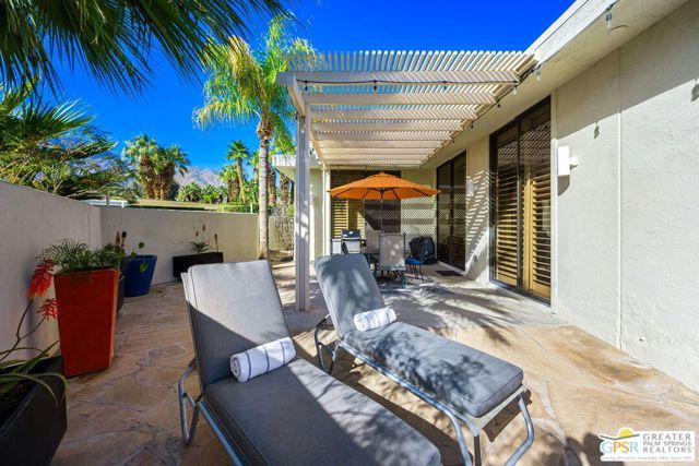 130 W Racquet Club Road 506, Palm Springs, CA 92262