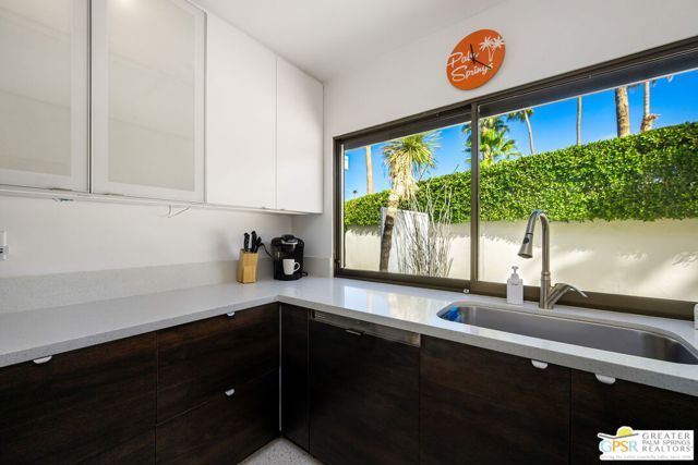 130 W Racquet Club Road 506, Palm Springs, CA 92262