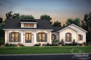 3204 Edinburgh Castle Dr, Milton, FL 32583