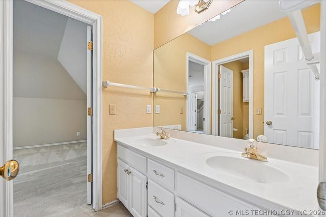 6219 E 89TH Street, Tulsa, OK 74137