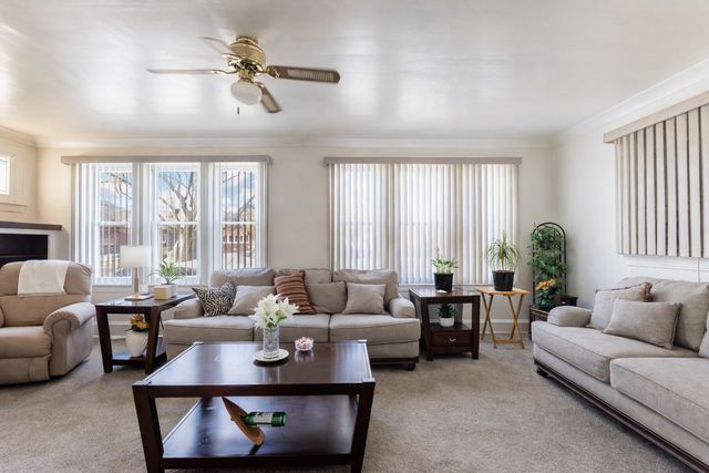 8129 S Cornell Avenue, Chicago, IL 60617