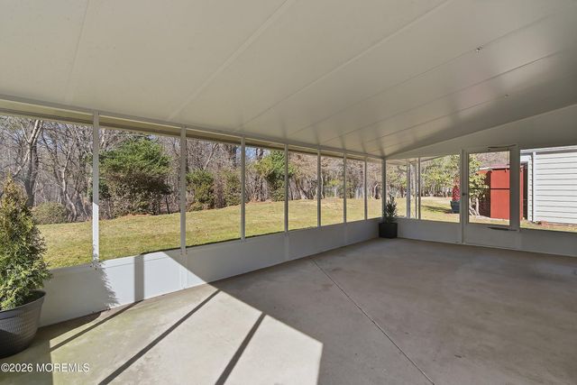 20 Paradise Boulevard, Toms River, NJ 08757