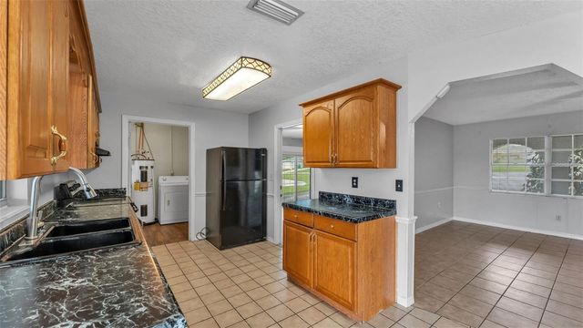 610 W FREDERICK AVENUE, Dundee, FL 33838