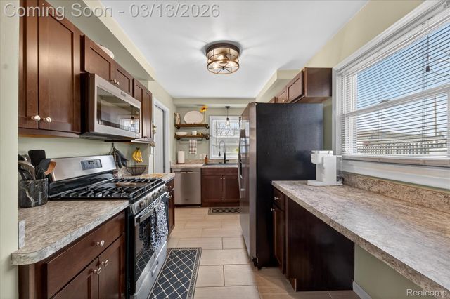 26117 Cubberness Street, St. Clair Shores, MI 48081