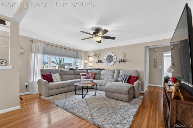 26117 Cubberness Street, St. Clair Shores, MI 48081