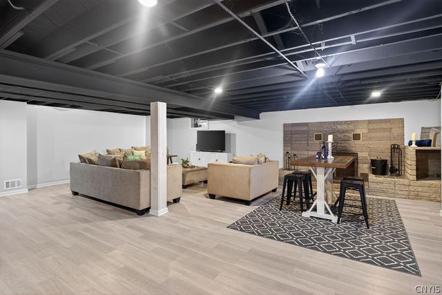 3602 Howlett Hill Road, Onondaga, NY 13031