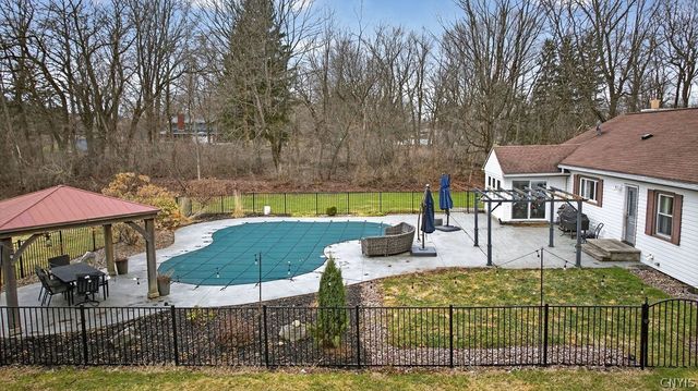 3602 Howlett Hill Road, Onondaga, NY 13031