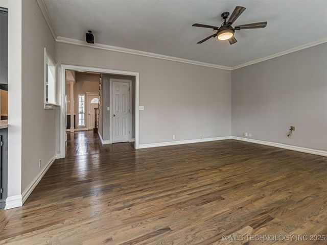 12512 S 18th Circle E, Jenks, OK 74037