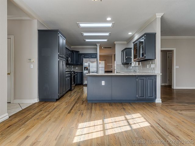 12512 S 18th Circle E, Jenks, OK 74037