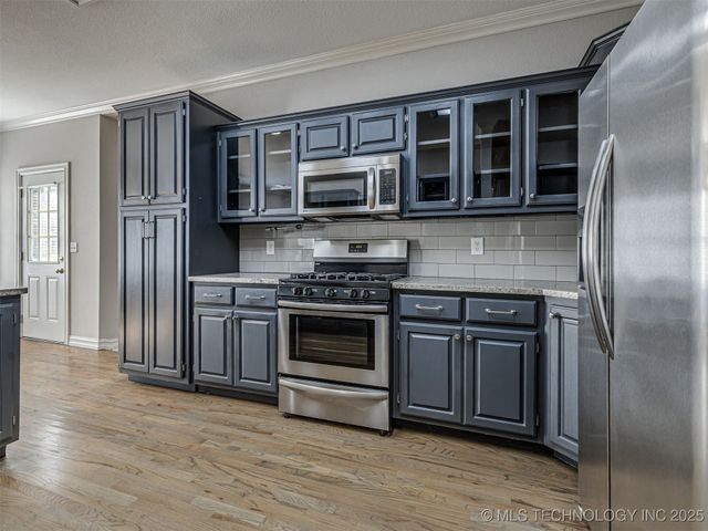 12512 S 18th Circle E, Jenks, OK 74037