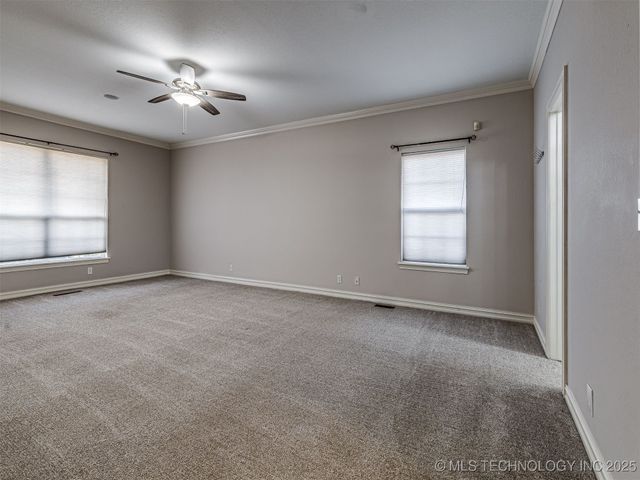 12512 S 18th Circle E, Jenks, OK 74037