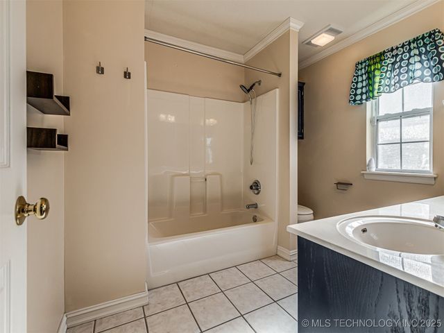 12512 S 18th Circle E, Jenks, OK 74037