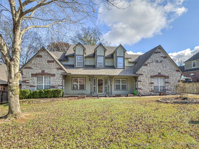 12512 S 18th Circle E, Jenks, OK 74037