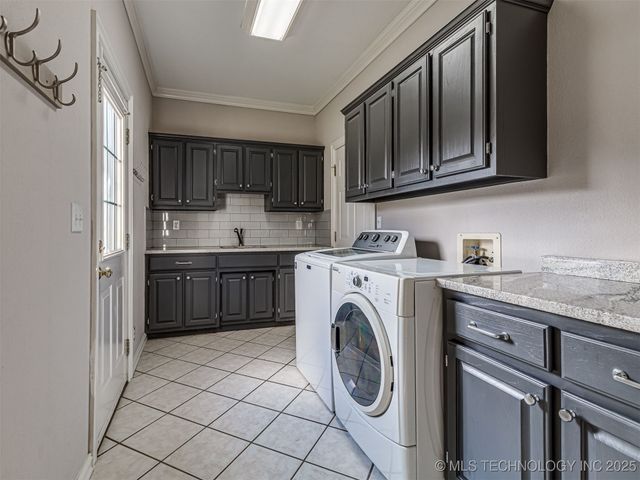 12512 S 18th Circle E, Jenks, OK 74037