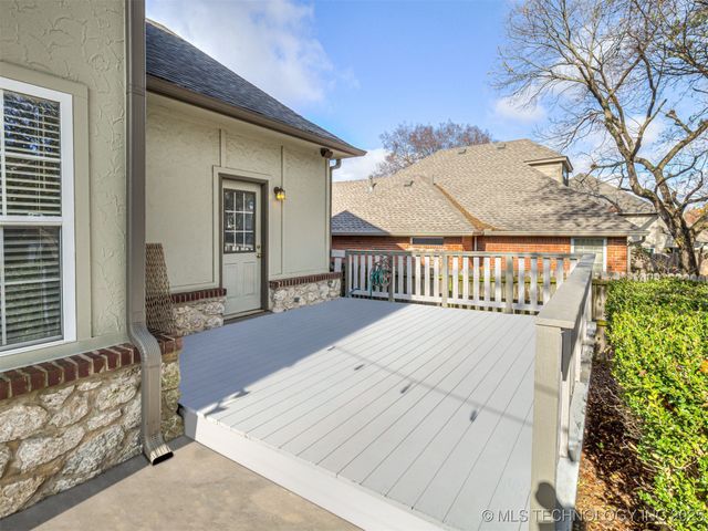 12512 S 18th Circle E, Jenks, OK 74037