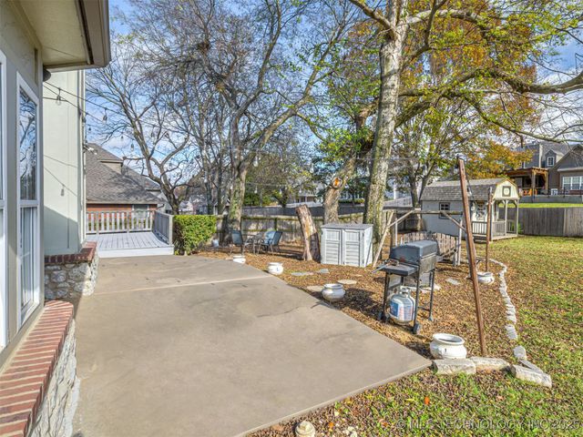 12512 S 18th Circle E, Jenks, OK 74037