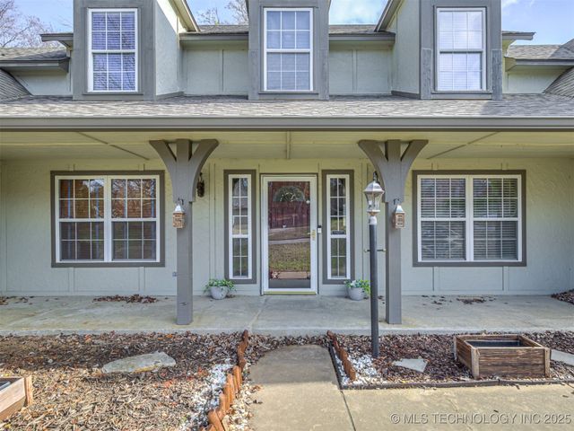 12512 S 18th Circle E, Jenks, OK 74037