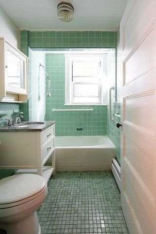17 E Milton Rd 1, Brookline, MA 02445