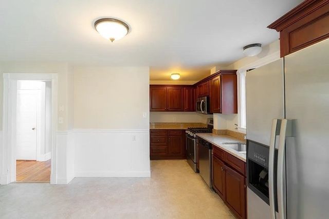 17 E Milton Rd 1, Brookline, MA 02445