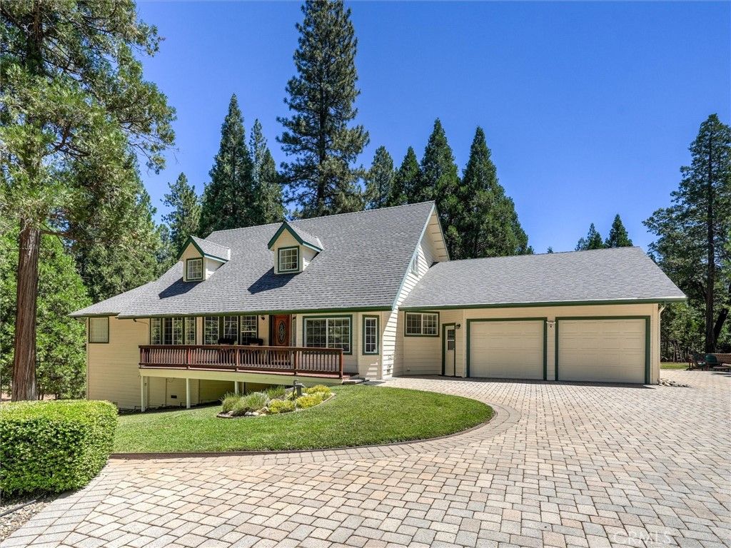 Image 2 of property listing at 36213 Finegold Creek, North Fork, CA 93643