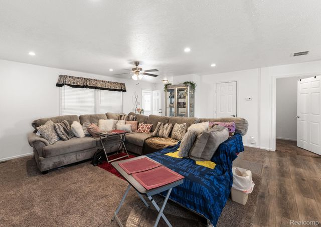 8551 Boyer Drive, Augusta Charter Township, MI 48191