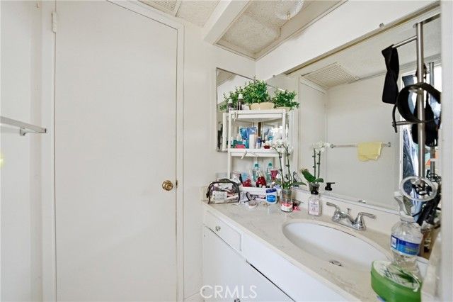 911 New Depot Street 9-10, Los Angeles, CA 90012