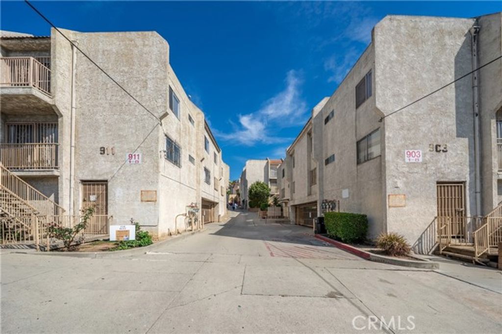 911 New Depot Street 9-10, Los Angeles, CA 90012