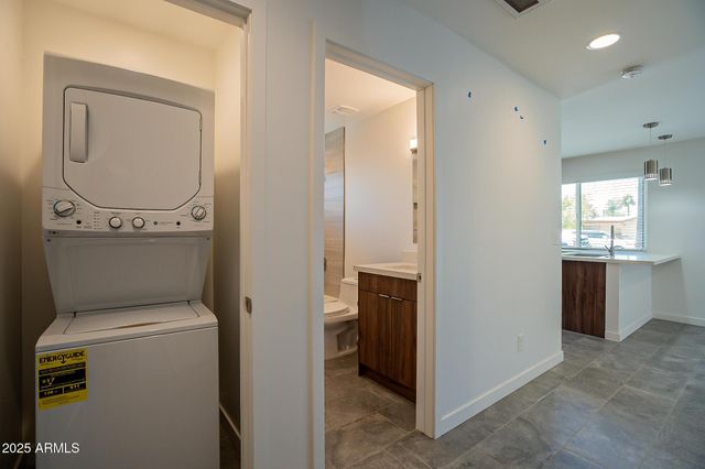 6227 N 13th Place Apt 2, Phoenix, AZ 85014