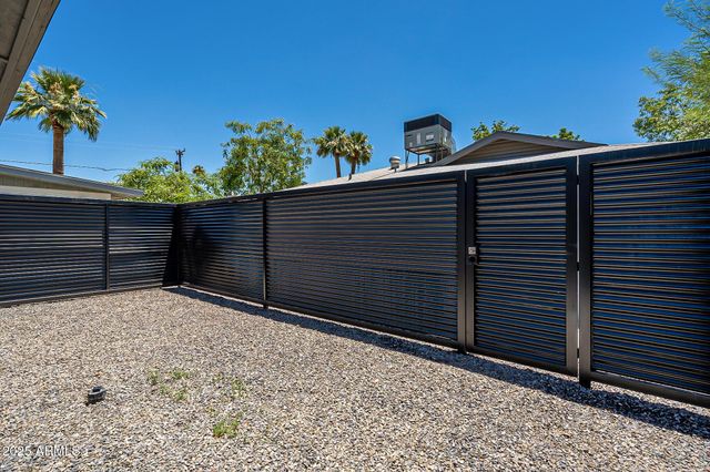 6227 N 13th Place Apt 2, Phoenix, AZ 85014