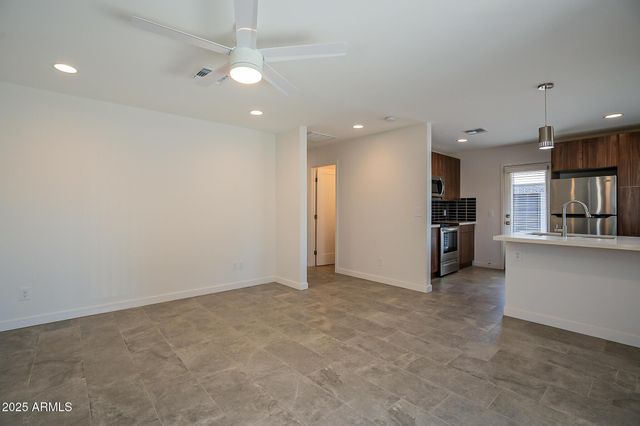6227 N 13th Place Apt 2, Phoenix, AZ 85014