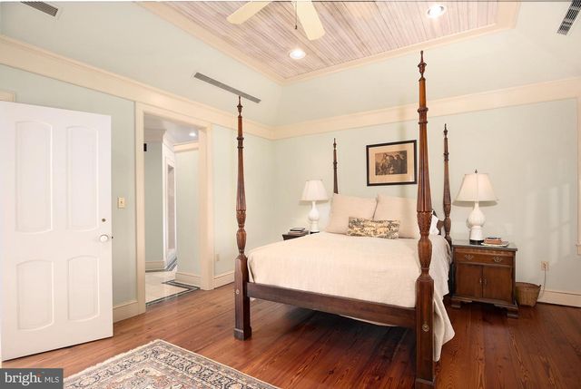 10121 FAIRLEE RD, Chestertown, MD 21620