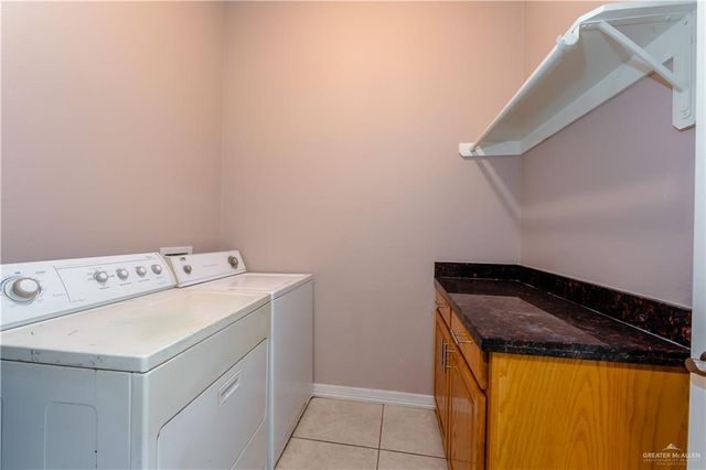 3036 W Regal Drive apt A, Edinburg, TX 78539