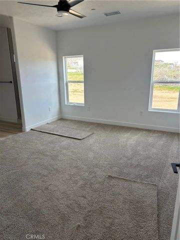 16353 Smokethorn Road, Apple Valley, CA 92307