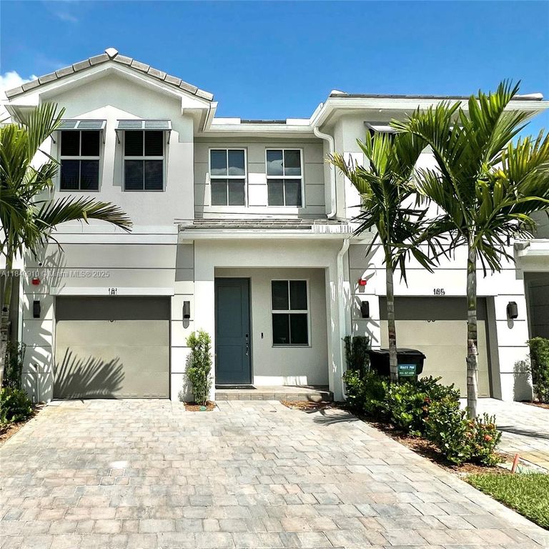 181 SW 170th Ave, Pembroke Pines, FL 33027