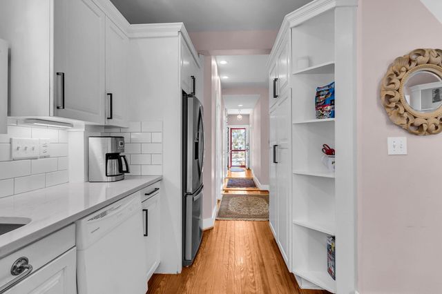 18 Bennett Street, Charleston, SC 29401