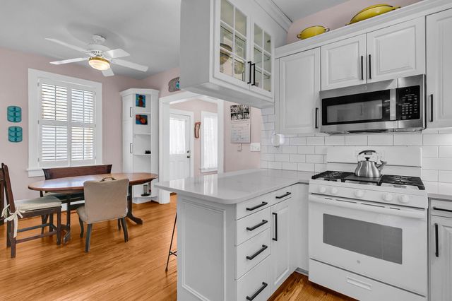 18 Bennett Street, Charleston, SC 29401