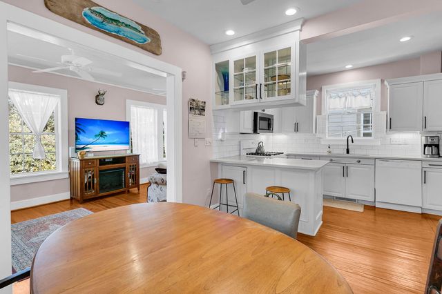 18 Bennett Street, Charleston, SC 29401