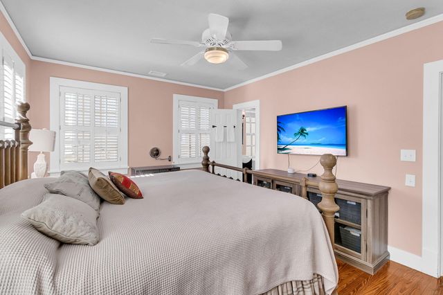 18 Bennett Street, Charleston, SC 29401