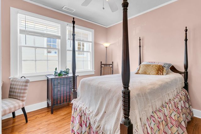 18 Bennett Street, Charleston, SC 29401