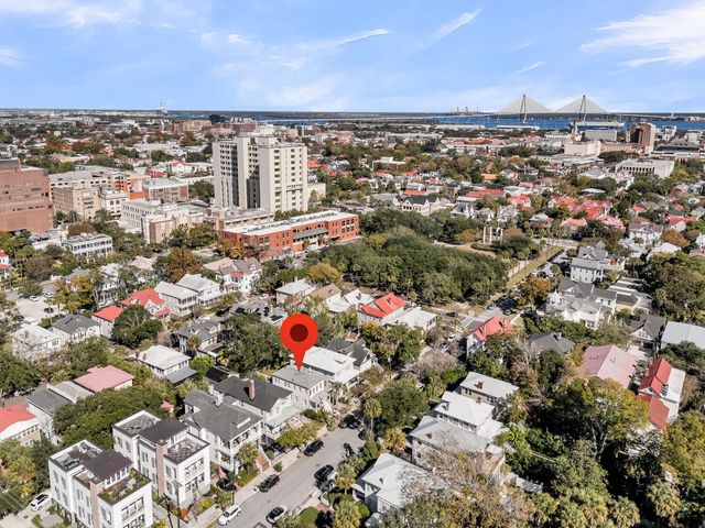 18 Bennett Street, Charleston, SC 29401